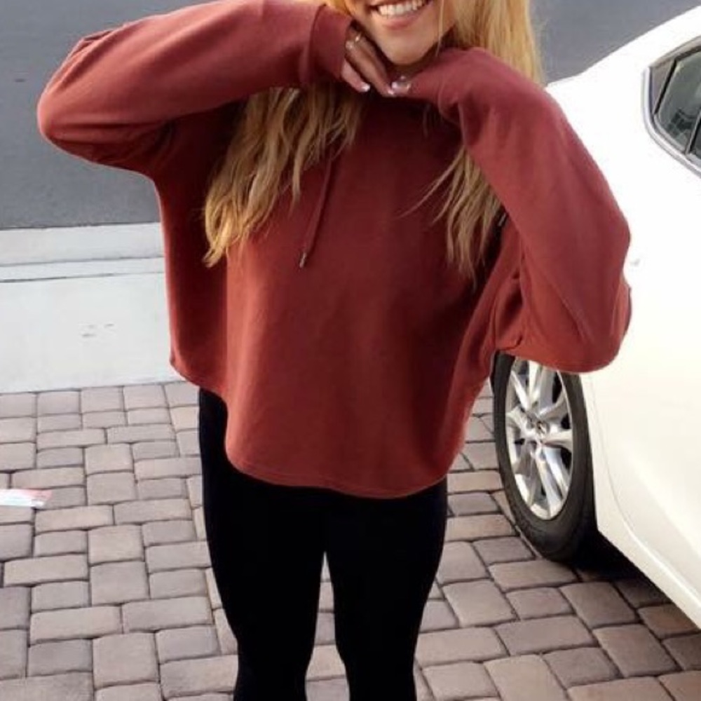 Cropped hoodie